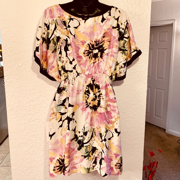 Pink and Yellow Flower Tunic - Picture 4 of 6